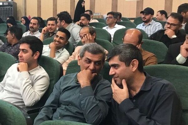 گردهمایی مسئولان و مدیران مدارس در سالن معلم اشخانه