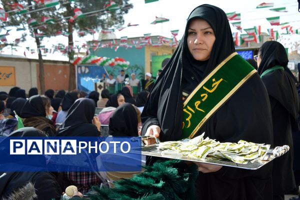 عطر رضوی در جشن نیمه شعبان مدرسه حکمت