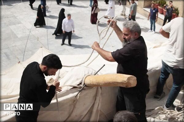 برپایی خیمه عزای سیدالشهدا(ع) در تکیه سنتی چهل اختران قم