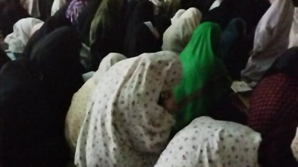 اعتکاف دانش‌آموزان دختر در مسجد امام حسین (ع) تبریز