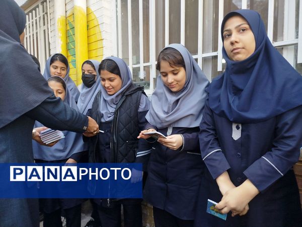 جشن ولادت حضرت زینب در دبیرستان دخترانه دانشور 2 