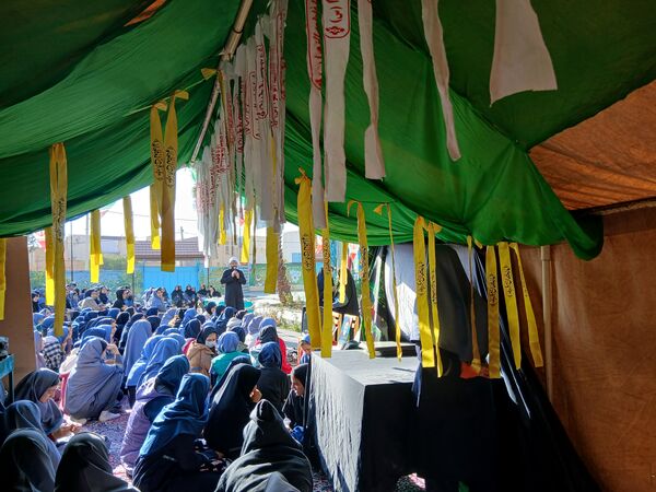 برگزاری مراسم عزاداری ایام فاطمیه در دبیرستان شهید دهقان 