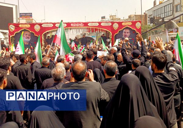 وداع تهرانی‌ها با پیکر مطهر شهدای حمله تروریستی رژیم صهیونیستی 