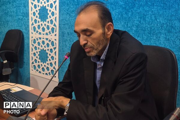 هفته بهداشت روان در بهارستان‌دو؛ از هم‌اندیشی مشاوران تا آموزش پیشگیری از خودکشی