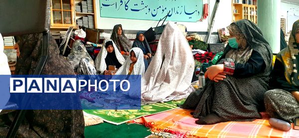 مراسم اعتکاف مادر دختری در مسجد صاحب الزمان آشخانه