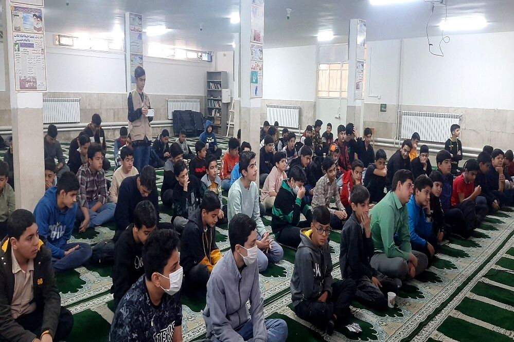 پاسخ به سوالات دانش‌آموزان در رابطه با عملیات وعده صادق
