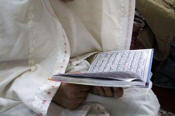 جلوه‌های معنویت و ایثار در اعتکاف مسجد الزهرا(س) قیامدشت