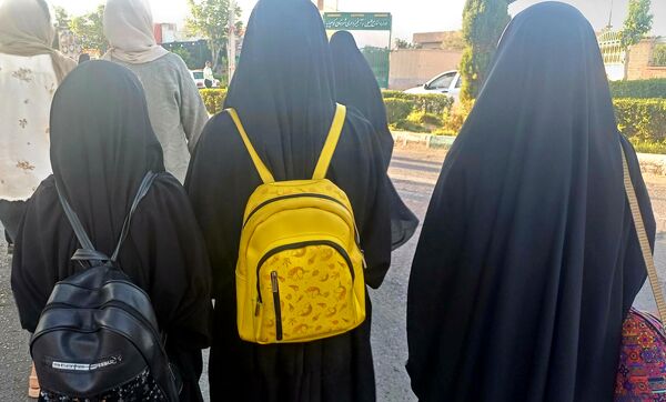 همایش پیاده‌روی خانوادگی به پاسداشت ایام الله دهه مبارک کرامت