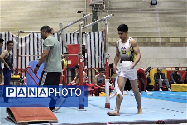 مسابقات انتخابی تیم ملی جوانان ژیمناستیک هنری در قم