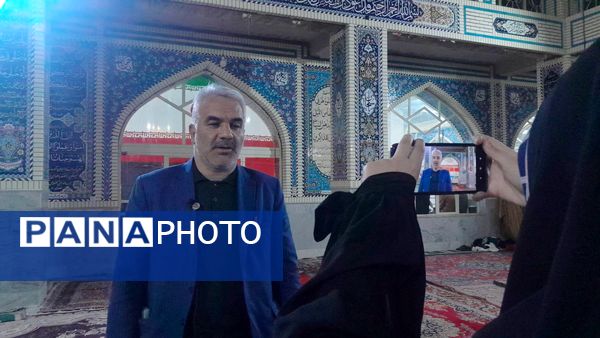 وقتی دانش‌آموزان میزبان جشن دهه فجر می‌شوند