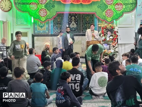 آیین تقدیر از ۷۰ معلم جهادی در مسجد انصارالحسین(ع) قم
