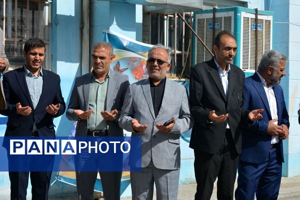 برگزاری جشن شکوفه‌های کلاس اولی دربهارستان‌دو