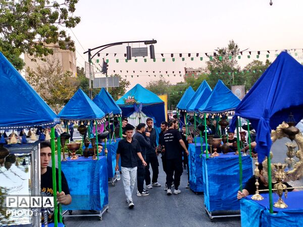  کاروان عظیم نوجوان کربلا در خیابان پروین 
