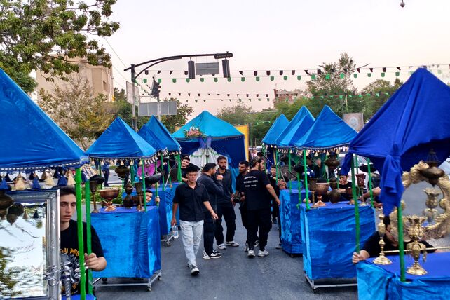  کاروان عظیم نوجوان کربلا در خیابان پروین 