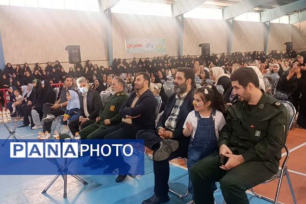 برگزاری جشن بزرگ دختران ایران قوی در شهرستان قرچک 