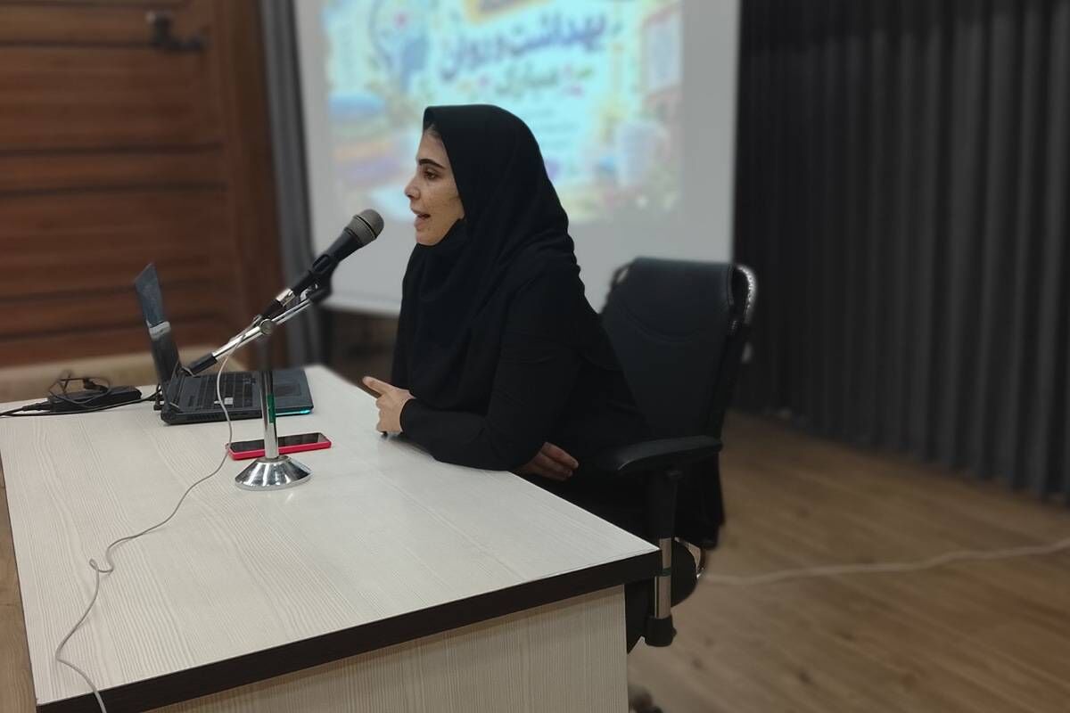 نشست اولیا و مربیان پایه‌های هفتم و هشتم دبیرستان پویندگان