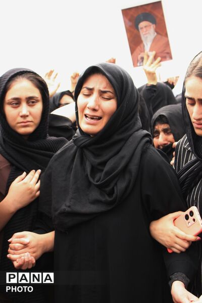 تشییع  و خاکسپاری دو برادر شهید دانش‌آموز در شهر مصیری رستم