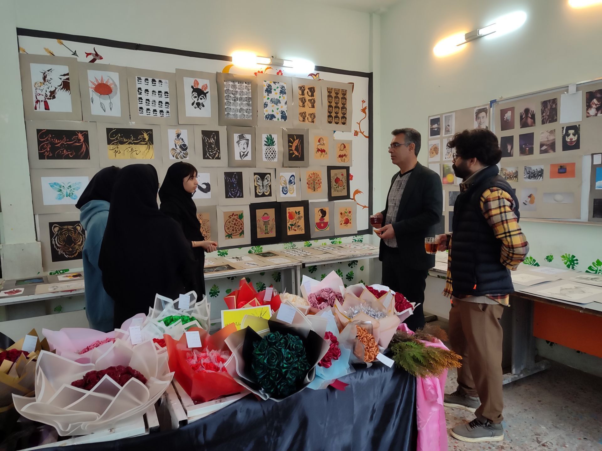 نمایشگاه ماها در هنرستان بصیرت آشخانه