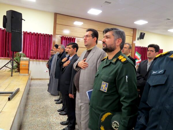 نواختن زنگ جشن نیکوکاری در دبستان امام خمینی(ره) بجنورد