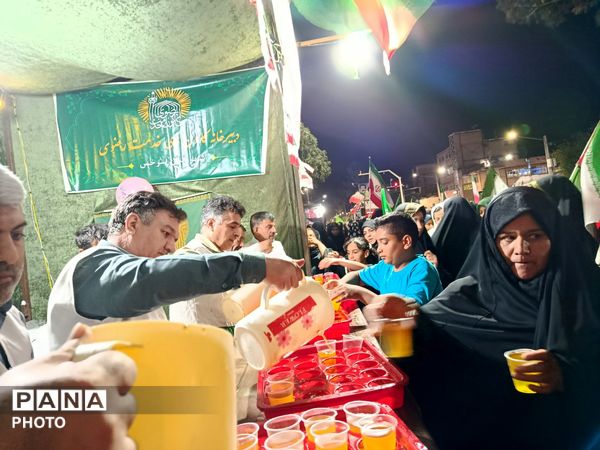 تداوم حضور پرشور مردم سرخس در تجمعات شبانه مردمی در آستانه میلاد امام رضا«ع»