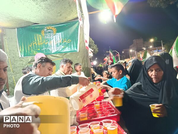 تداوم حضور پرشور مردم سرخس در تجمعات شبانه مردمی در آستانه میلاد امام رضا«ع»