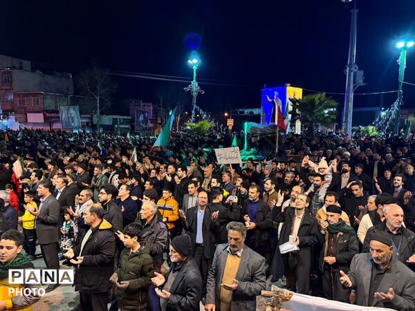 تداوم تجمعات شبانه مردمی در خونخواهی شهید امت و آئین شبی با پیکر شهدا