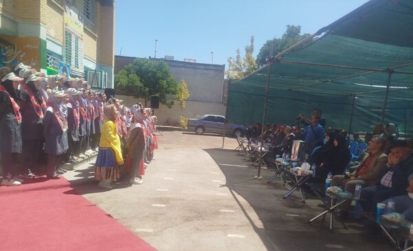 افتتاحیه آموزشگاه  سه کلاسه  دبستان دخترانه شهید نصرآبادی فیض آبادنیشابور 