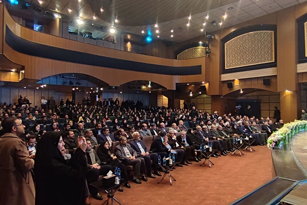 تربیت آرمانی برای ایران،برای مدرسه
