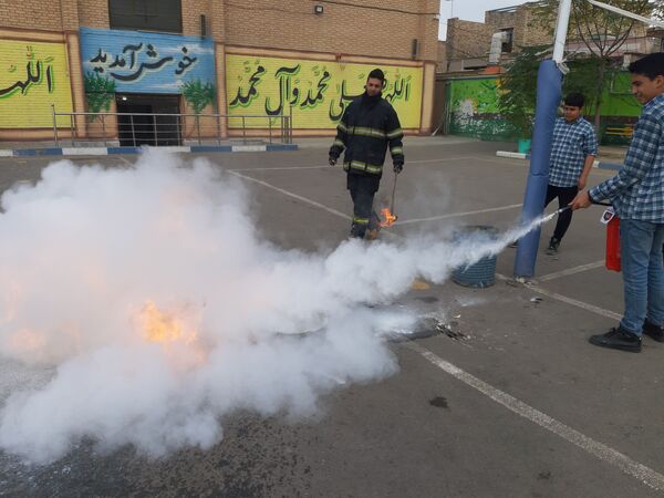 مانور زلزله و ایمنی در مدارس شهرستان ورامین 