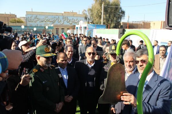 زنگ انقلاب در یزد طنین انداز شد