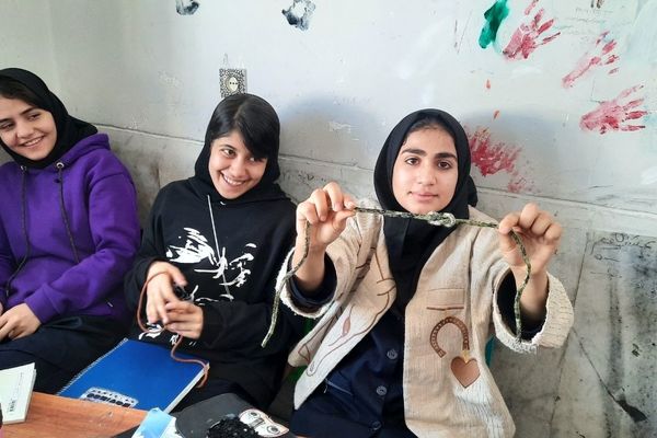 طرح «یکشنبه‌های مهارتی» در دبیرستان گلچین تلخسرو یاسوج