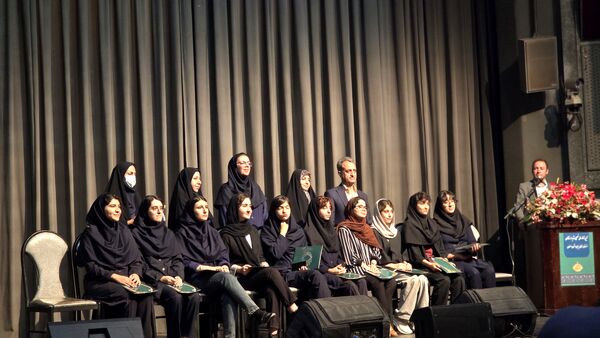 تقدیر و تجلیل از ستارگان درخشان هنرستان هنرهای زیبای اصفهان