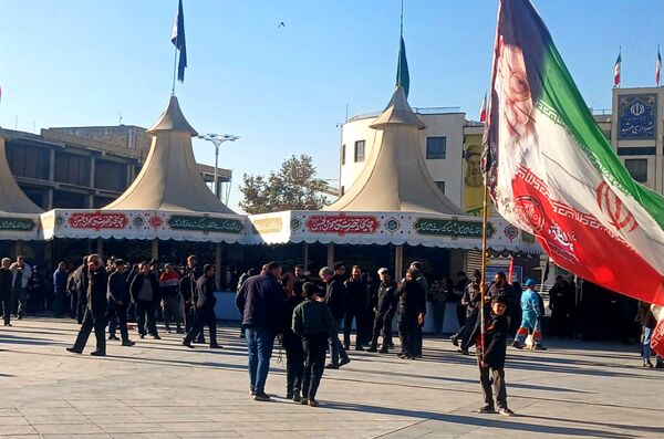 بزرگترین اطعام فاطمی کشور در مراسم استقبال از شهدا