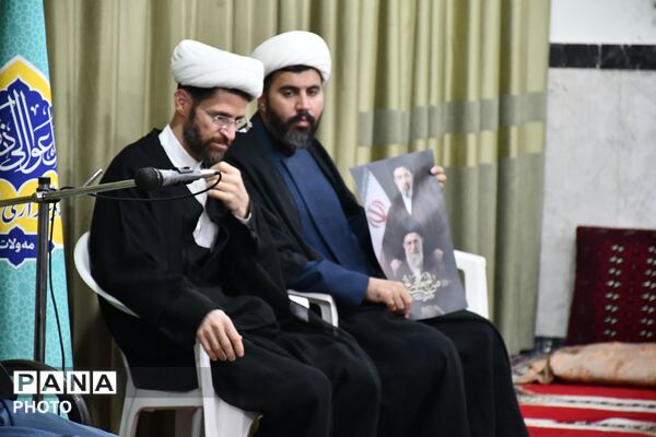  بیعت فرهنگیان آموزش و پرورش مه ولات با رهبر جمهوری اسلامی ایران