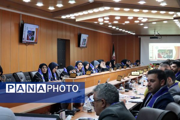 نشست شورای برنامه‌ریزی و هم‌اندیشی سازمان دانش‌آموزی استان لرستان