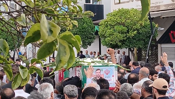 مردم محمودآباد به استقبال شهید سرافراز سعید محمودی رفتند
