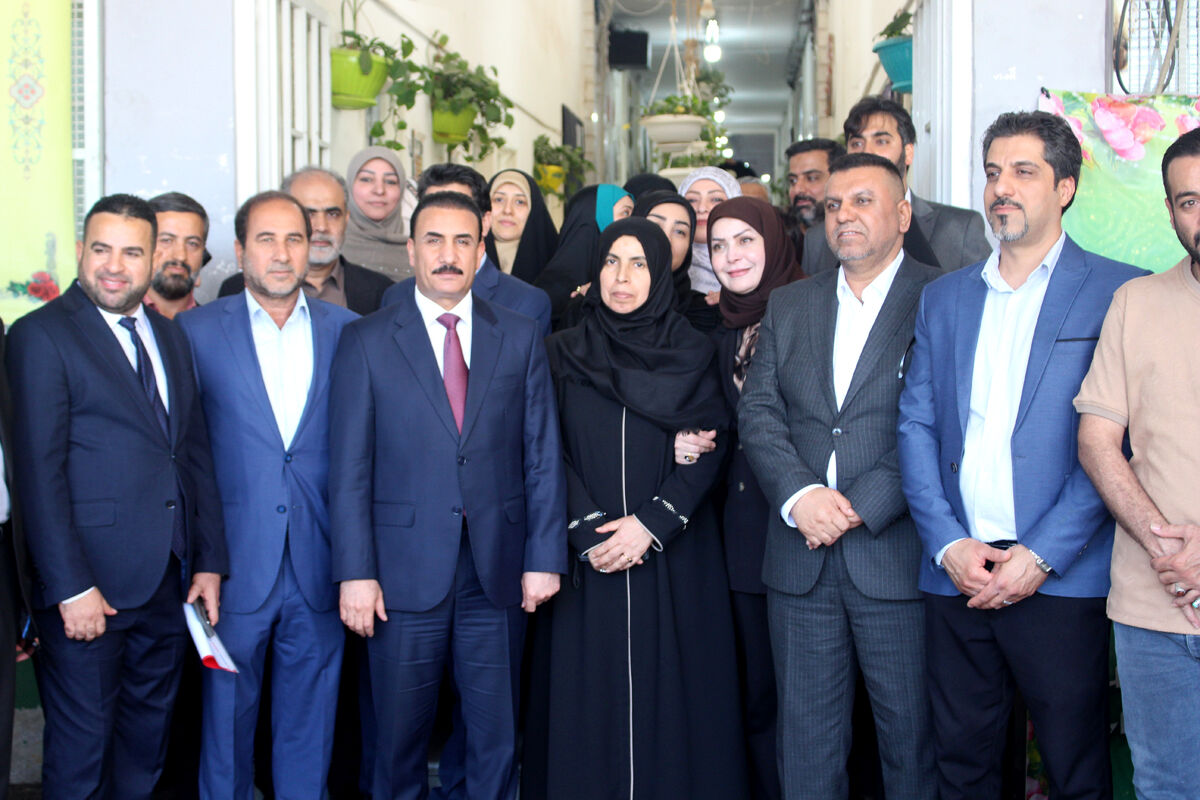 بازدید وزیر آموزش و پرورش عراق از یک مدرسه در قم