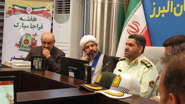 جمعی از دانش‌آموزان استان البرز به عنوان همیار پلیس انتخاب شدند
