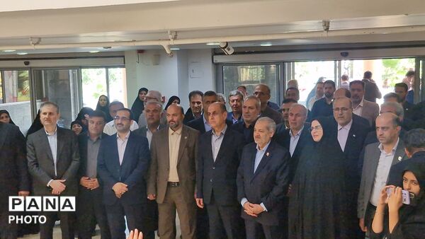 وزیر آموزش‌وپرورش در مراسم گرامیداشت دولتمردان شهید در رشت حضور یافت