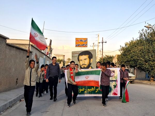 مراسم عطرافشانی و گلباران قبور مطهر شهدا و شهید ابراهیم رضوی به‌‌مناسبت سالروز شهادت این شهید والامقام