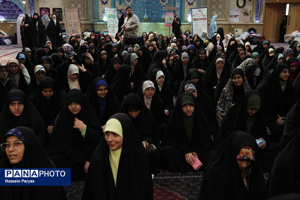 حضور وزیر آموزش و پرورش در جمع دانش‌آموزان معتکف