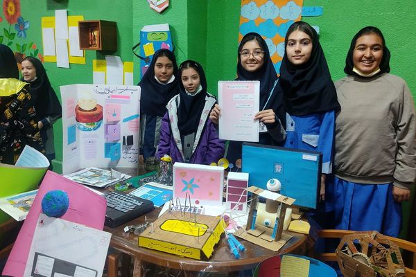 هفته پژوهش فرصتی برای شکوفایی استعدادهای علمی دانش‌آموزان مدرسه شهید باهنر