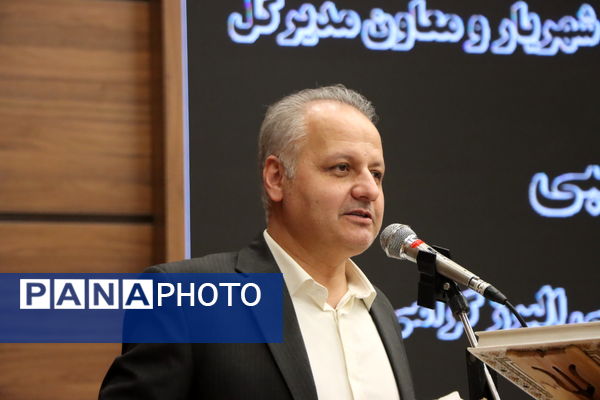 تقدیر از دانش‌آموزان دبیرستان هیات امنایی البرز در اردوگاه استانی شهید محمد منتظری شهریار 