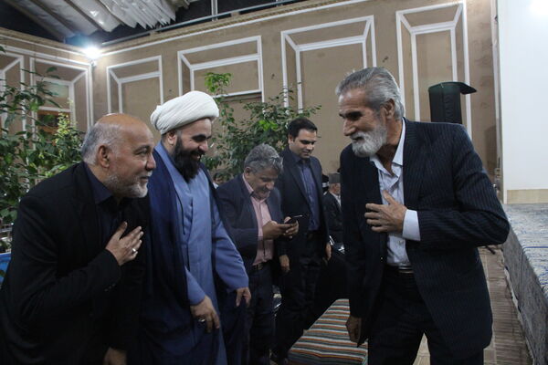هشتمین دیدار شاعران استان یزد