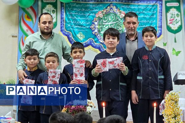 جشن میلاد با سعادت حضرت مهدی موعود(ع)در دبستان حاج همت بهارستان ۲