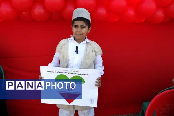 حضور پرشور دانش‌آموزان گچساران در راهپیمایی ۲۲ بهمن