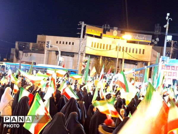 تجمع بزرگ مردم غیور مرودشتی در خیابان‌ها