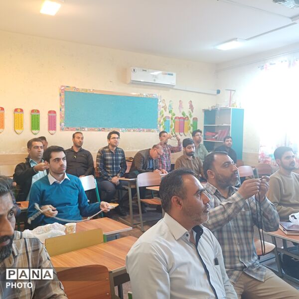 آموزش مربیان پیشتاز در جهرم