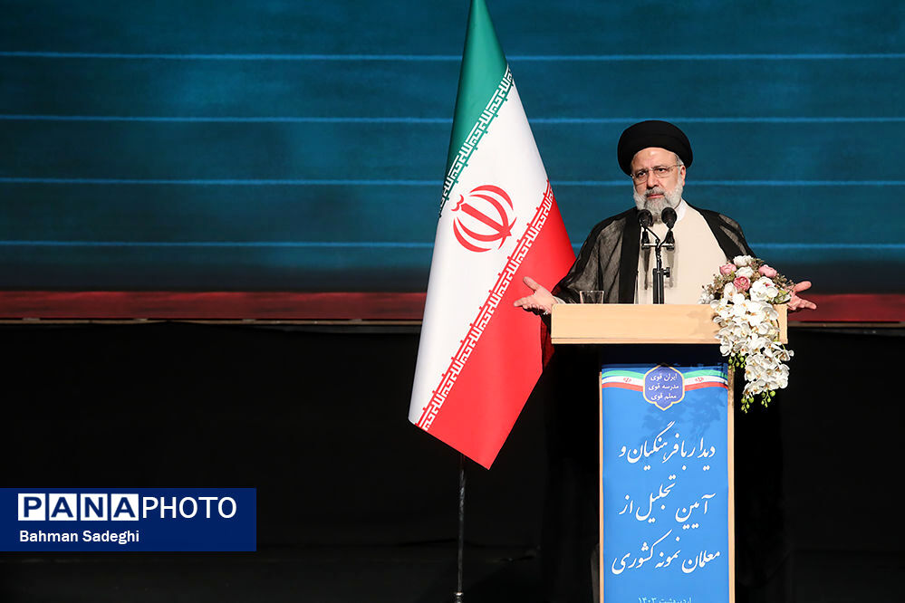 معلمان گره‌های ذهنی نوجوانان و جوانان را باز کنند