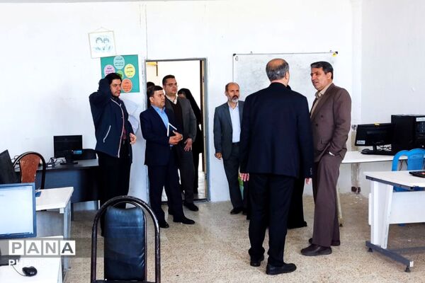 بازدید مسئولین کردستان از مراکز آموزشی آسیب دیده حملات رژیم صهیونی- آمریکایی